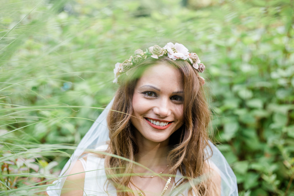 JGA-Shooting im Sommer in Planten un Blomen mit Seifenblasen